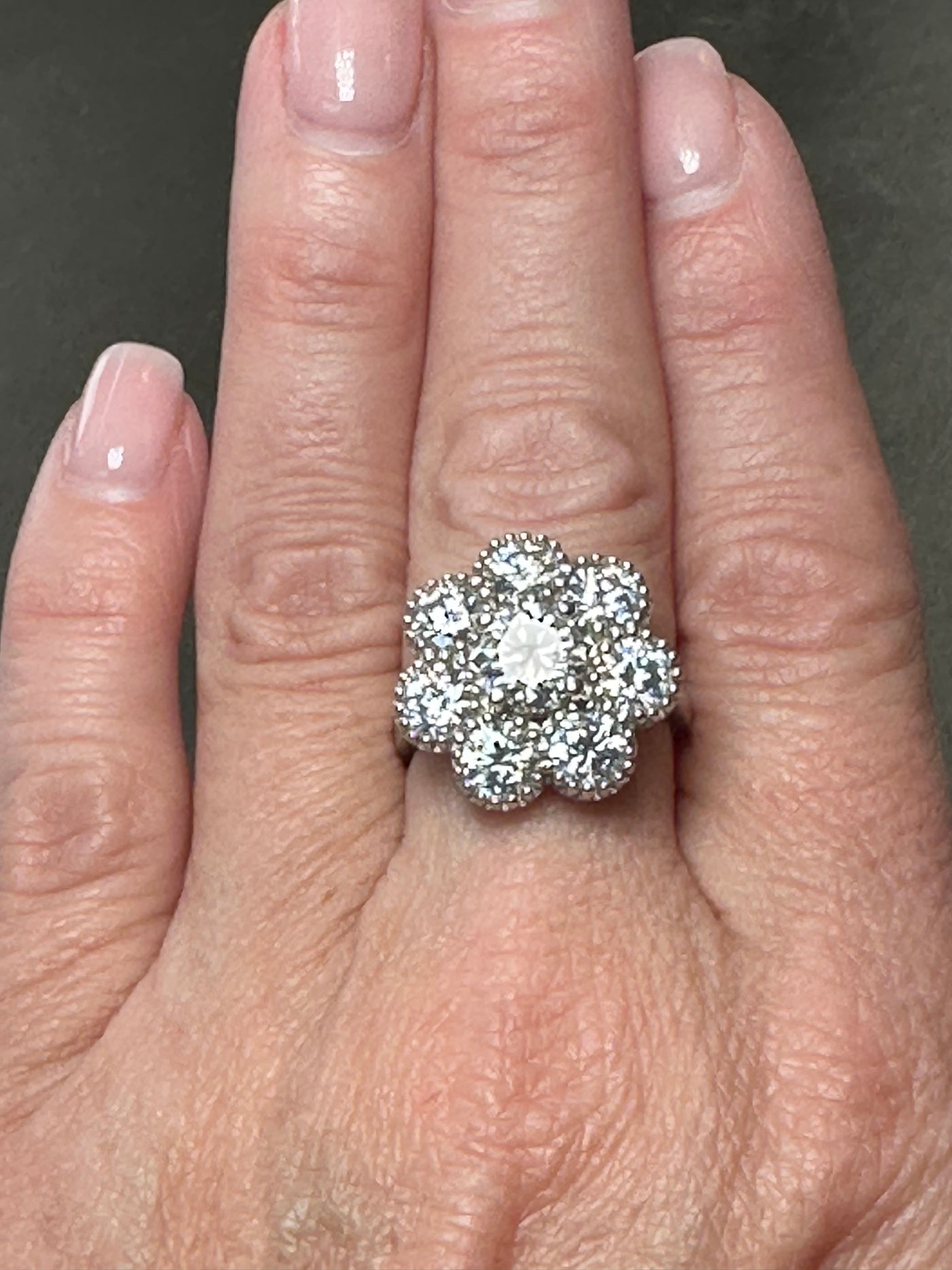 Bloom Ring - Moissanites