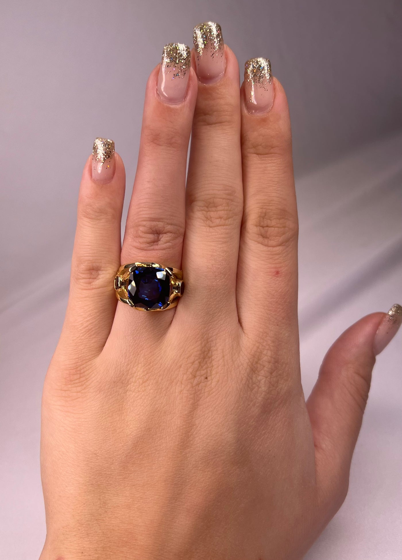 10ct Cornflower Sapphire Ring - 14k Yellow Gold