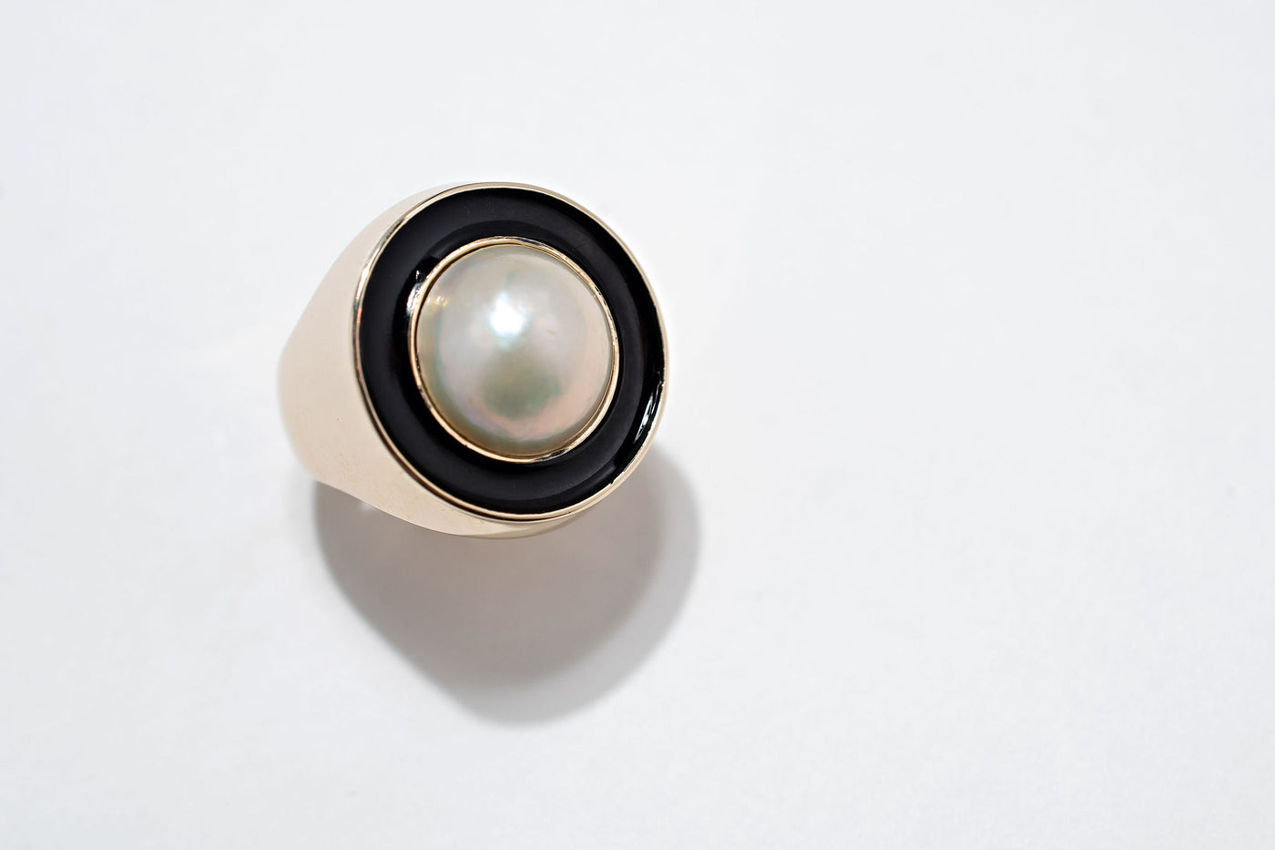Retro Pearl Ring - Black Enamel