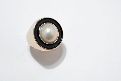 Retro Pearl Ring - Black Enamel
