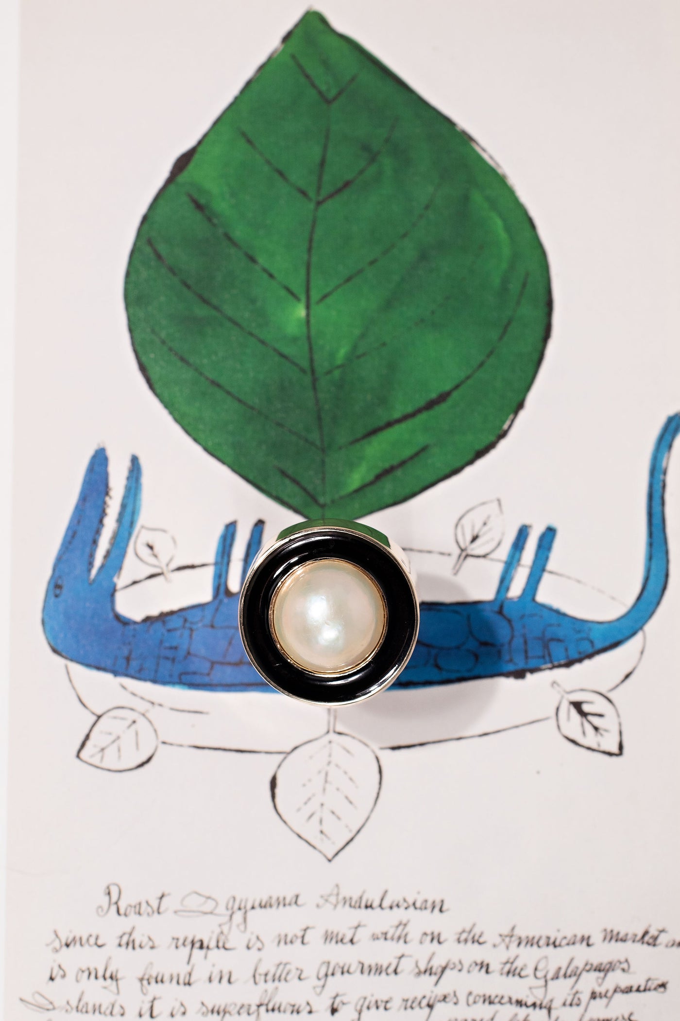 Retro Pearl Ring - Black Enamel