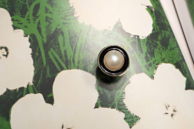 Retro Pearl Ring - Black Enamel