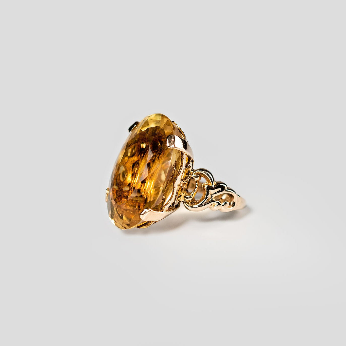 26ct Pinky Ring Citrine - 10k Gold