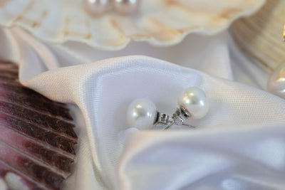 Small Button Pearl Earrings - White 10mm