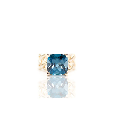 10ct London Blue Topaz Ring - 14k Yellow Gold