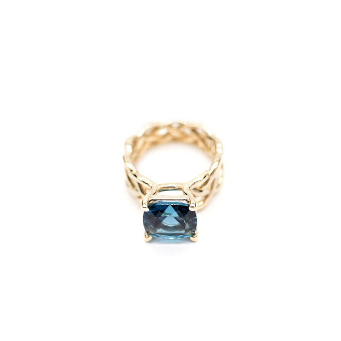 10ct London Blue Topaz Ring - 14k Yellow Gold