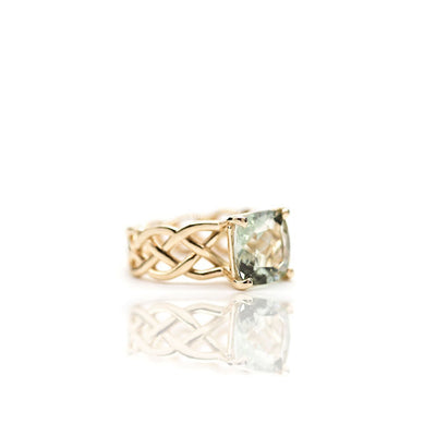 10ct Green Amethyst Ring - 14k Yellow Gold