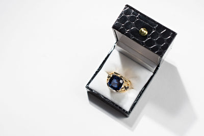 10ct Blue Sapphire Ring - 14k Yellow Gold