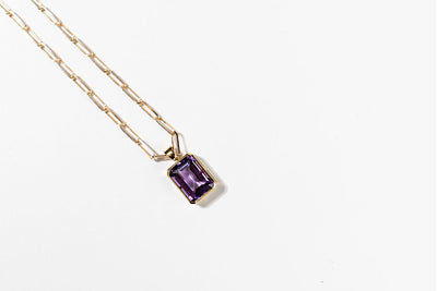 12ct Iris Purple Amethyst Pendant & Paperclip Chain - 14k Gold